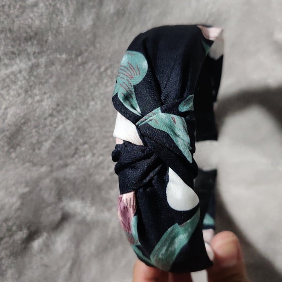 Headbands Set Of Two - Picture 6 of 8